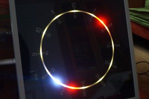 Hier die Uhr im Nachtmodus